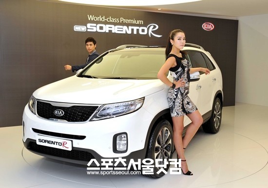 기아자동차가 10일 뉴 쏘렌토R을 출시했다.