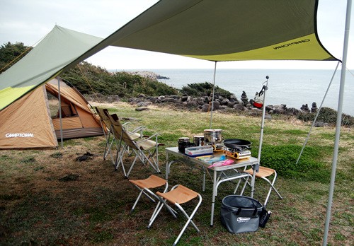 제주캠핑올레는 캠핑족들이 손쉽게 이용할 수 있도록 캠핑 용품을 대여하고 있다.