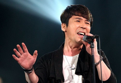 조관우가 나가수에서 열창하고 있다./MBC제공