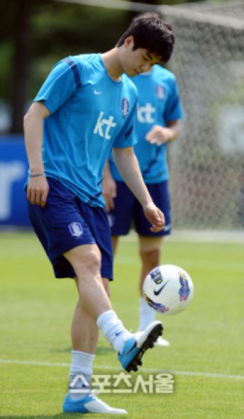 셀틱 기성용의 QPR 이적설이 다시 한 번 불거지면서 성사 여부에관심이 집중되고 있다. / 스포츠서울 DB