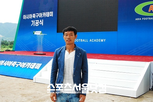 한국판 축구사관학교 아시아축구아카데미 총감독을 맡은 손흥민의 아버지 손웅정./ 김용일 기자