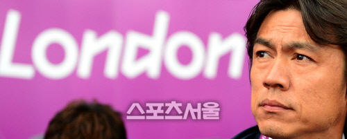 홍명보 올림픽 대표팀 감독이 스위스전 승리 후 한국 선수들의 정신력을 칭찬했다. / 코벤트리 = 사진 공동 취재단