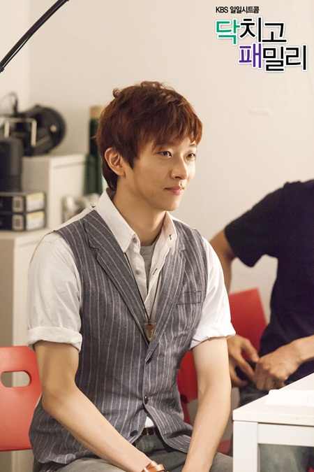 민찬기가 시트콤을 통해 연기자로 정식 데뷔한다./ KBS2 닥치고 패밀리 홈페이지