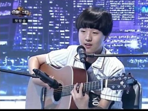 슈퍼스타K4에 참가한 고교생 유승우가 심사위원들의 호평 속에 합격했다./엠넷 방송 캡처