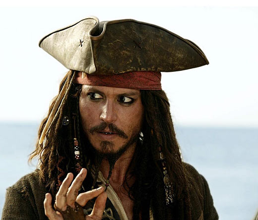 조니 뎁이 역대 최고 출연료를 받고 영화 캐리비안의 해적5 출연을 결정했다./영화 스틸컷