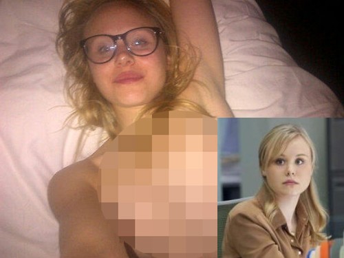 할리우드 여배우 알리슨 필이 실수로 트위터에 나체 사진을 게재했다./온라인 커뮤니티 캡처