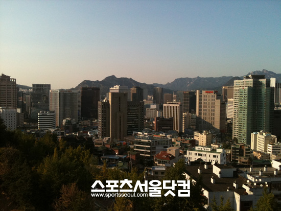 국내 매출액 상위 100대 기업 대상 조사에서 67.1%는 추석 상여금을 지급할 것으로 나타났다.