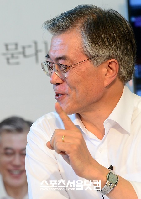 문재인 제가 외모 순위 1위죠!