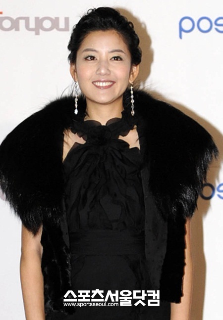 지난 9일 득남한 사실이 뒤늦게 알려진 정미선 아나운서./ 더팩트 DB