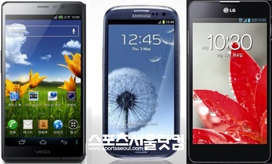스마트폰 출시 주기가 짧아지며 소비자들의 휴대전화 교체 주기도 짧아지고 있다. 팬텍 베가R3, 삼성전자 갤럭시S3, LG전자 옵티머스G(왼쪽부터)