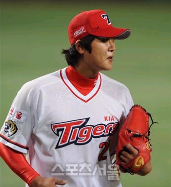 아내와 진실공방에 휩싸인 기아 타이거즈 손영민/스포츠서울