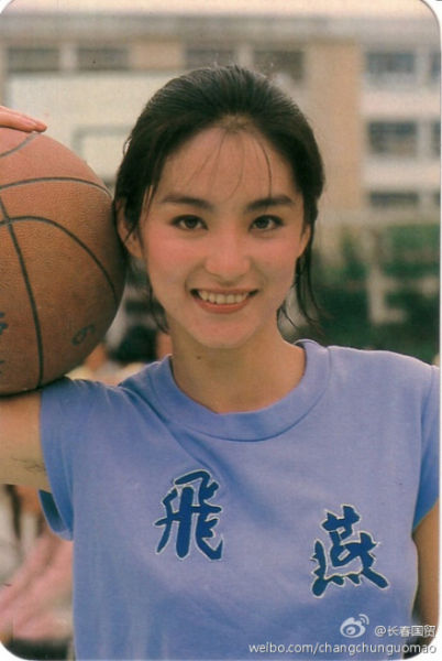 린칭샤의 과거 사진이 공개돼 중국 네티즌의 시선을 끌었다./웨이보 캡처