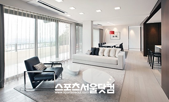 쉐라톤 그랜드 워커힐 호텔은 고객의 편의를 극대화하기 위해 지난 9월 레지던스 공간인 빌라를 전면 개보수했다.