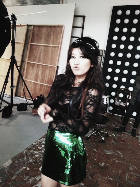 미쓰에이 수지가 자신의 트위터에 촬영 현장 사진을 올렸다. / 수지 트위터