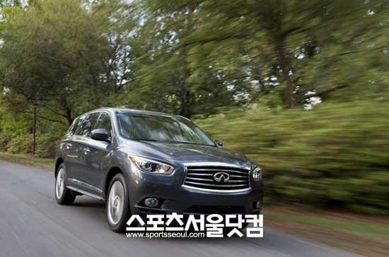 올 뉴 인피티니 JX가 미국 컨슈리 리포트의 추천 차량으로 선정됐다.
