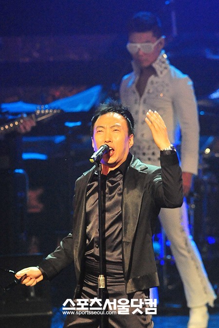 박명수가 MBC 무한도전 멤버들을 위한 노래를 만들고 있다고 밝혔다./더팩트DB