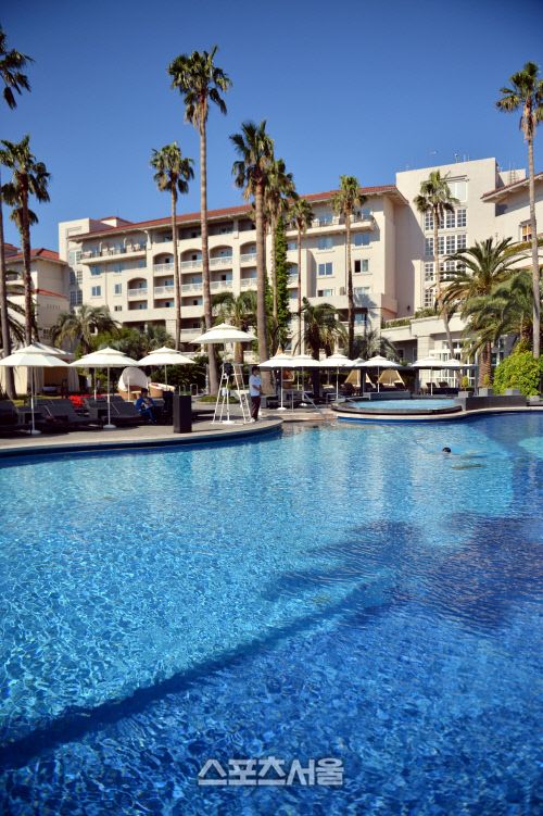 열대 휴양리조트 부럽지않은 제주도에서의 휴식