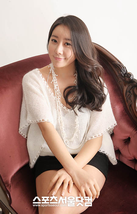 하나경이 영화 전망 좋은 집에서 파격 노출 연기에 도전해 관심을 모으고 있다./더팩트DB