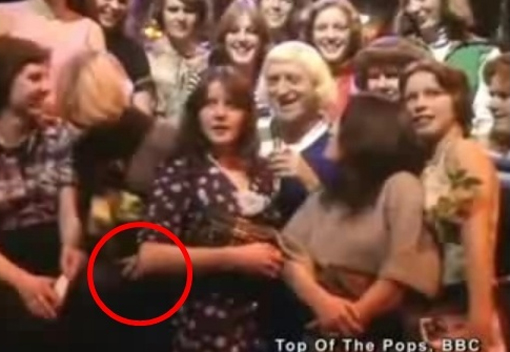 BBC MC 고(故) 지미 새빌의 아동 성범죄 혐의에 유족들이 사과문을 발표했다./유튜브 캡처