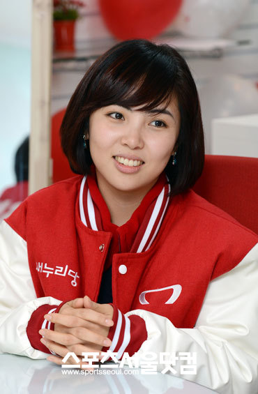 신 위원은 박 후보의 청년 공약 중 한국의 취업난을 해결하는 동시에 해외 취업을 권하는 K-move(케이무브)를 으뜸으로 꼽았다.