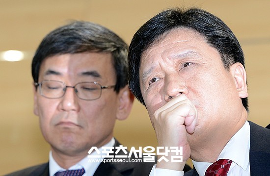 뭐, 그 말이 틀린건 아닌데..., 협조도 안되고...시간도 없었고...