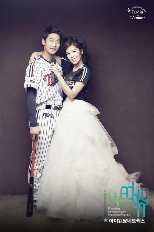 LG 서동욱이 한 살 연상인 미모의 리포터 주민희와 결혼한다고 10일 밝혔다./ (주)아이웨딩네트웍스 제공