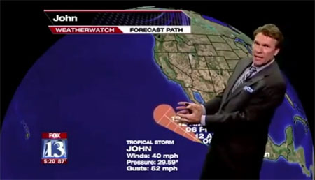 민망한 착시 효과로 눈길을 사로잡은 기상 캐스터. / 해당 영상 캡처