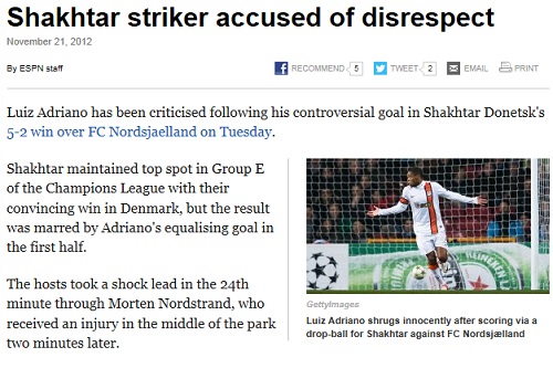 노르셸란(덴마크)과 유럽축구연맹 챔피언스리그 조별 리그에서 비매너 골 논란에 휩싸인샤흐타르(우크라이나) 공격수 아드리아누(오른쪽). / ESPN FC 캡처