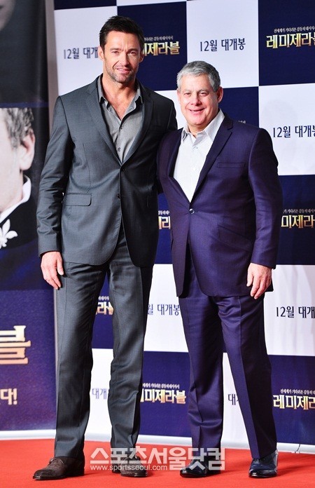 영화 레 미제라블 홍보차 지난달 26일 내한했던 휴 잭맨(왼쪽)과 프로듀서 카메론 매킨토시./더팩트DB