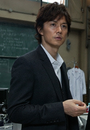 SM클럽 출입설에 휩싸인 일본 톱스타 후쿠야마 마사하루./영화 용의자X의 헌신 스틸사진