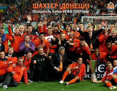 2008~2009시즌 UEFA 컵(유로파리그 전신)에서 우승한 샤흐타르 도네츠크./ 샤흐타르 홈페이지 캡처