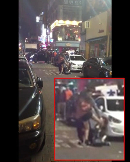 대구 동성로에서 여성들이 격투를 벌이는 영상이 화제다. / 해당 영상 캡처