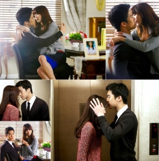 오윤아(위 왼쪽)와 하석진이 진하게 키스하고 있다. /JTBC 제공
