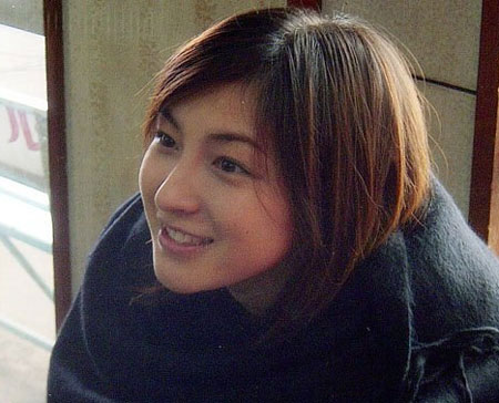 살인사건에 연루됐다는 루머에 시달리는 히로스에 료코. / 공식 홈페이지