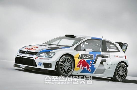 폭스바겐 모터스포츠팀은  모나코 몬테카를로에서 개최된 FIA 월드 랠리 챔피언십(WRC) 2013 개막전에서 새로운 랠리카 폴로 R WRC로 출전해 준우승했다.