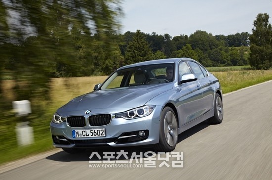 BMW 코리아가 뉴 320d xDrive와 액티브하이브리드 3를 출시하며 라인업을 확장했다.