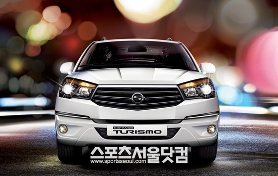 다음달 5일 출시될 쌍용자동차의 코란도 투리스모에 대한 고객들의 관심이 커지고 있다.