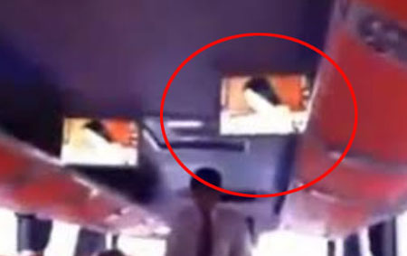 버스에서 야동이 흘러나오는 돌발 사고가 일어났다. / 유튜브 영상 캡처