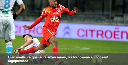 자말 바카르에게 태클하고 있는 조아 바튼. / AS 낭시 홈페이지 캡처