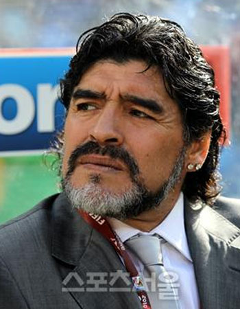 지난 13일 늦둥이를 본 아르헨티나의 축구 영웅 디에고 마라도나. / 스포츠서울 DB