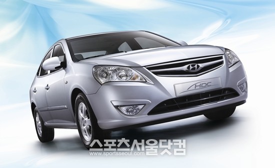 현대자동차 중국 합자법인 베이징현대의 현지 전략 차종 위에둥이 지난 26일 4년 10개월 만에 누적판매 100만대를 넘어섰다.