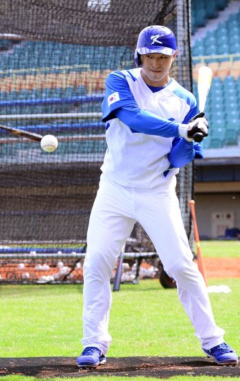 WBC대표팀 손아섭이 지난 13일 대만 자이현 도류구장에서 진행된 타격훈련에서 날카로운 눈빛으로 방망이를 휘두르고 있다. 도류(대만)|홍승한기자hongsfilm@sportsseoul.com
