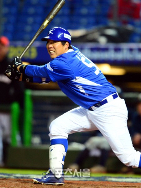 제 3회 월드베이스볼클래식(WBC) 내내 명품수비를 펼치며 대표팀을 위기에서 구해내고 있는 김현수. /스포츠서울 DB