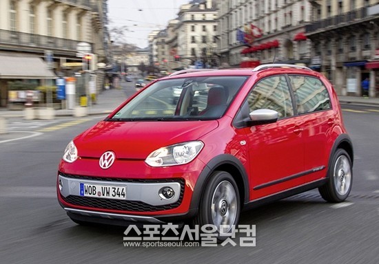 폭스바겐 크로스 업