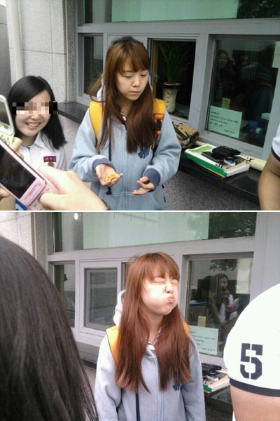 걸스데이 민아의 수수한 고등학교 등교 사진이 화제다./온라인커뮤니티 캡처