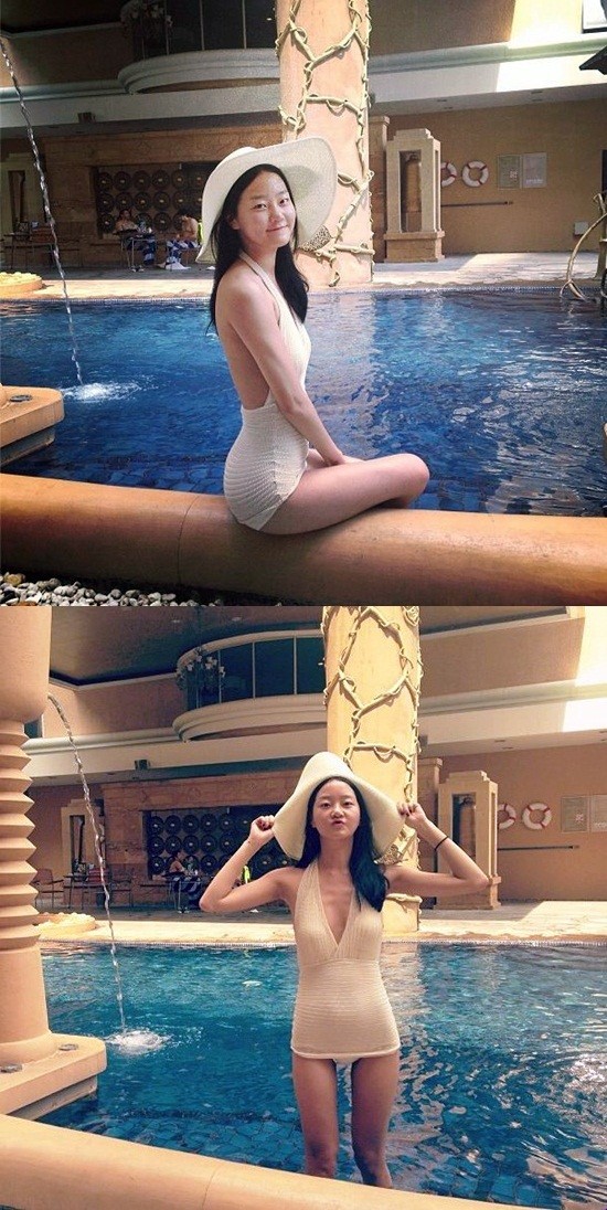 모델 강승현이 하얀 수영복을 입고 귀여운 표정을 뽐내고 있다. / 강승현 인스타그램