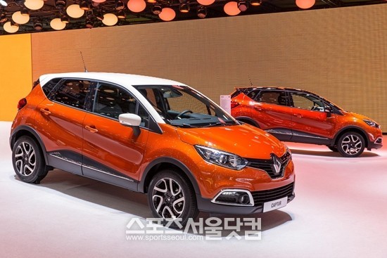 르노의 소형 SUV ‘캡처’의 국내 모델인 르노삼성자동차 ‘QM3가 2013 서울모터쇼에서 아시아 최초로 공개된다.