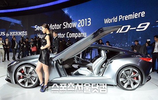 현대자동차 스포츠 쿠페 콘셉트카 HND-9 측면.