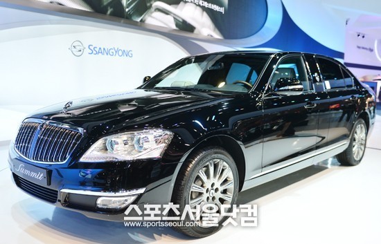 쌍용자동차 체어맨 W 서밋.