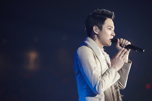 JYJ가 3년 만에 도쿄돔에서 공연했다. / 씨제스 엔터테인먼트